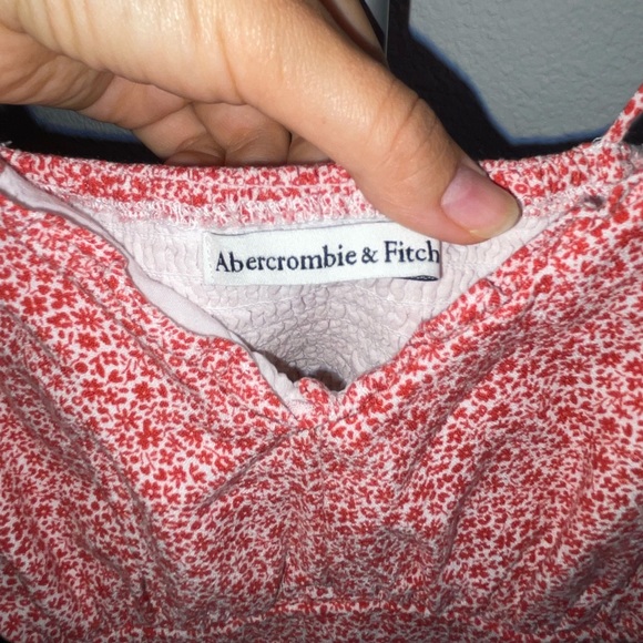 Cute Abercrombie & Fitch Summer Top - Picture 2 of 7